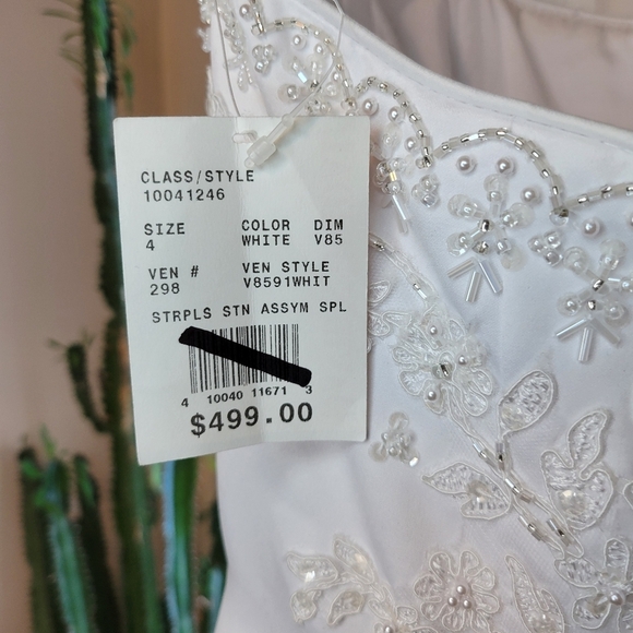 NWT David's Bridal Michaelangelo Strapless Beaded White Wedding Dress, Size 4 - Picture 12 of 13